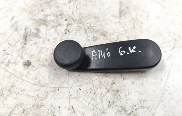 Alfa Romeo 145 - 146 Rear door window winding handle B172