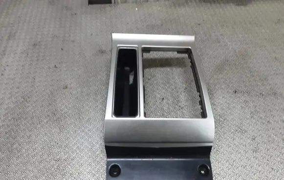 Chrysler 300 - 300C Gear shifter surround trim plastic