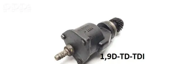Audi 80 90 S2 B4 Vacuum pump 028207A
