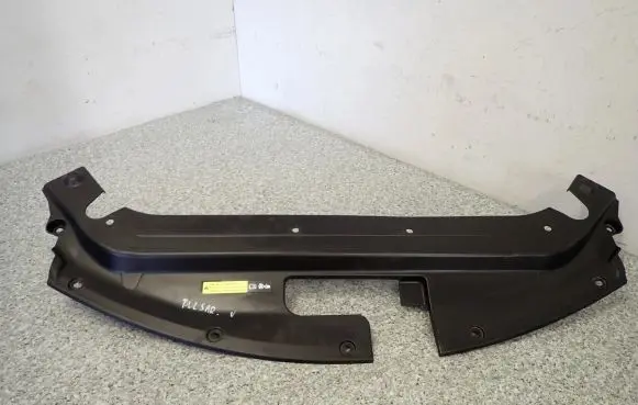 Nissan Pulsar Front bodywork piece 