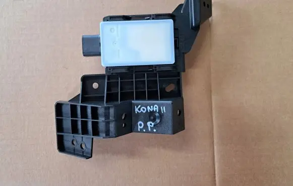 Hyundai Kona II Blind spot module 99130-BF010