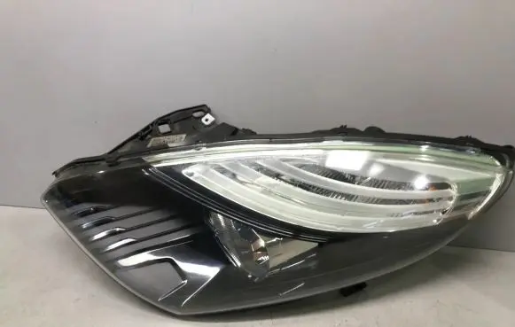 Renault Scenic III - Grand scenic III Headlight/headlamp 89902928