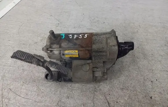Toyota Yaris Starter motor 