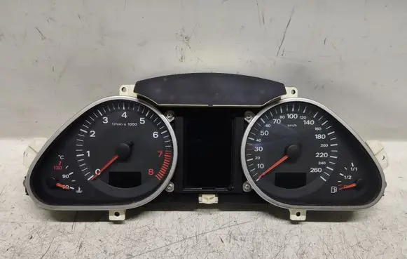 Audi A6 S6 C6 4F Speedometer (instrument cluster) 4F0920900M