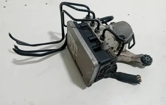 BMW 7 G11 G12 ABS Pump 6880538