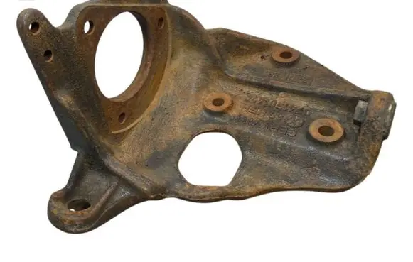 Volkswagen II LT Fuel pump bracket 074130147C