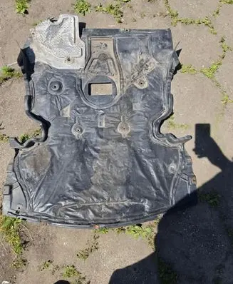 BMW 3 E90 E91 Engine splash shield/under tray 7140983