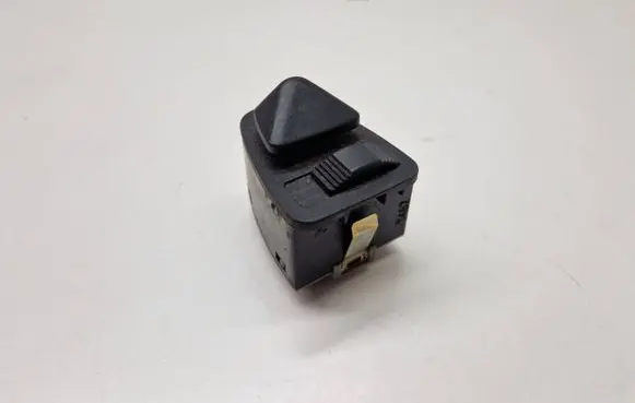 BMW 3 E46 Wing mirror switch 8373692