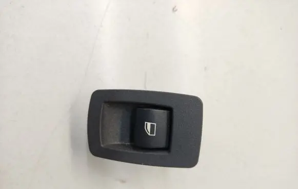 BMW X3 E83 Electric window control switch 15939860 159398601764 3404051