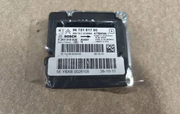 Peugeot 3008 I Airbag control unit/module 9675181780