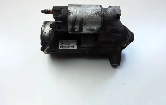 Renault Kangoo II Starter motor 8200584675B
