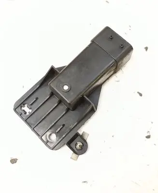Volkswagen Polo V 6R Coolant fan relay 5J0919506