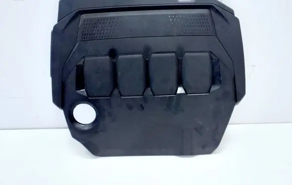 Volkswagen PASSAT B8 Engine cover (trim) 05L103925E 05L103954K