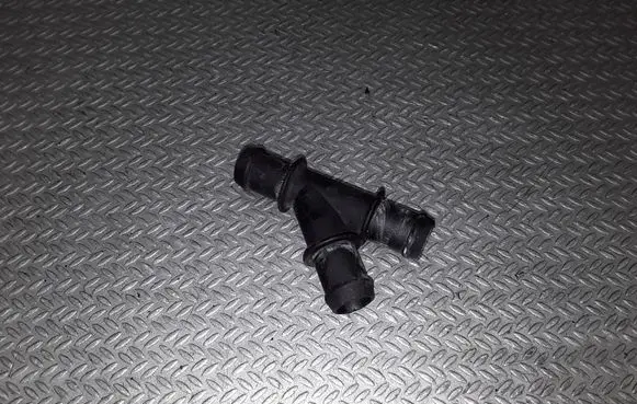 Volkswagen Phaeton Engine coolant pipe/hose