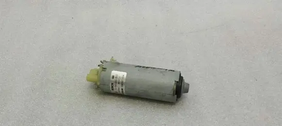 Porsche Cayenne (9PA) Seat adjustment motor 198397