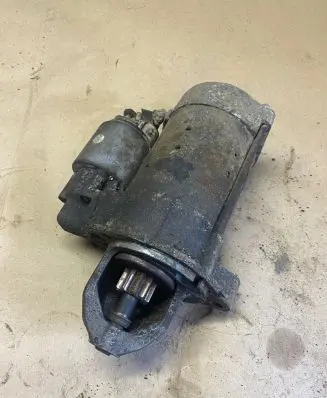 Mercedes-Benz E W211 Starter motor 0051512901 0001223005