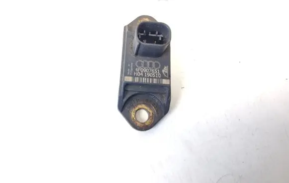 Audi A4 S4 B8 8K Airbag deployment crash/impact sensor 4F0907651