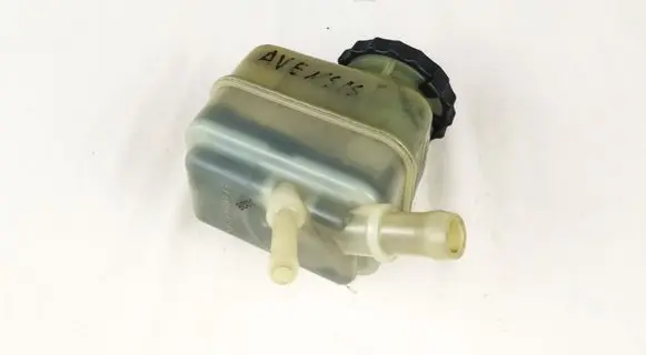 Toyota Avensis T250 Power steering fluid tank/reservoir
