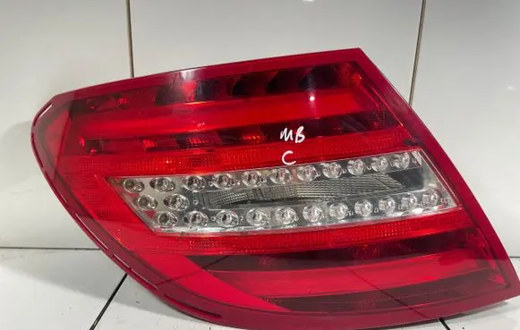 Mercedes-Benz C W204 Rear/tail lights 2048205464 601003 601000