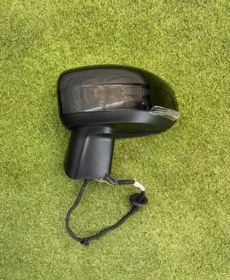 Volvo XC60 Front door electric wing mirror 