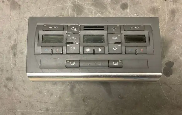 Audi A4 S4 B6 8E 8H Climate control unit 8E0820043AA