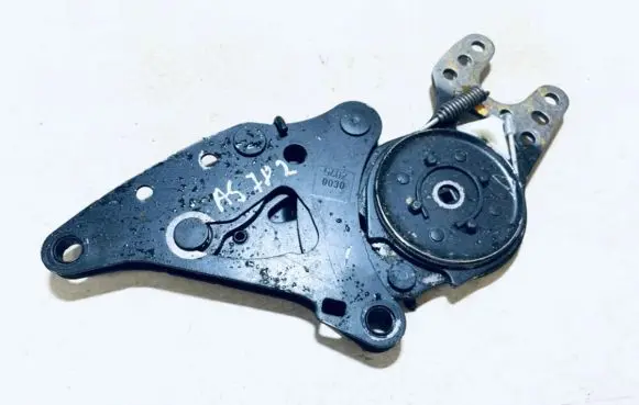 Opel Vectra B Seat back rest lock catch 54020030