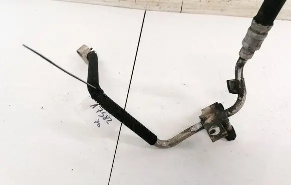 Volkswagen Golf V Air conditioning (A/C) pipe/hose