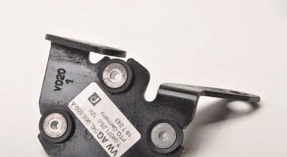 Audi Q5 SQ5 Engine mount bracket 04L965559A