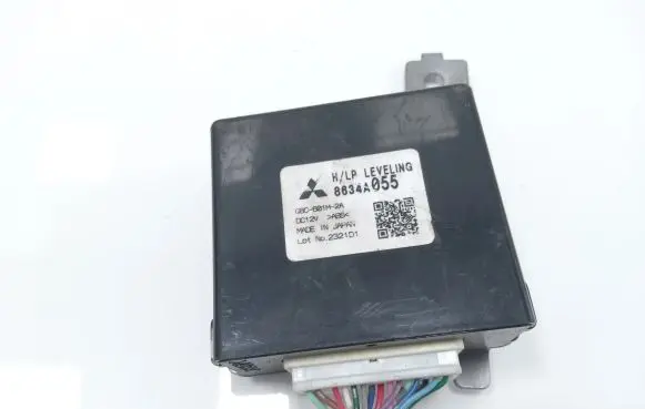 Mitsubishi Outlander Light module LCM 8634A055
