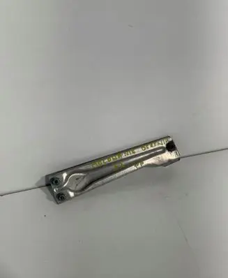 Fender mounting bracket