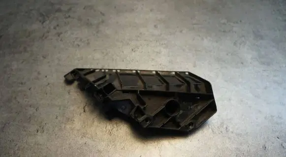 Infiniti Q70 Y51 Front bumper mounting bracket 6201MA0B