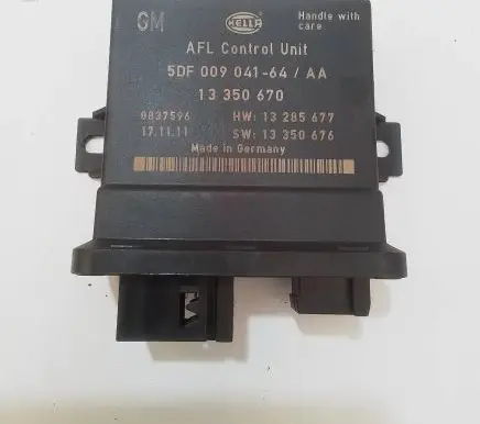 Opel Insignia A Xenon control unit/module 13350670 13350676 13285677