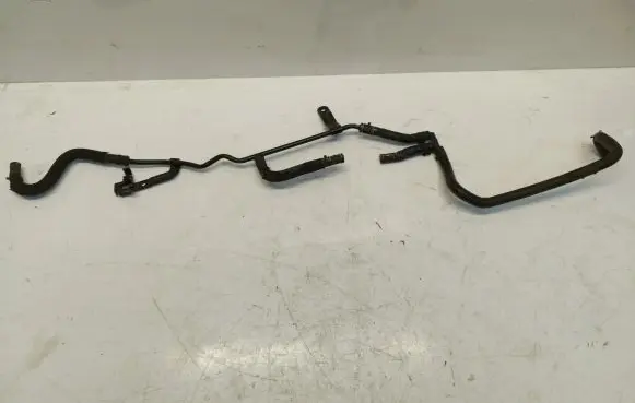 Volkswagen Tiguan Engine coolant pipe/hose 3Q0121064