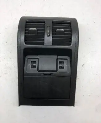 Volkswagen PASSAT B7 Rear air vent grill 3AA819203