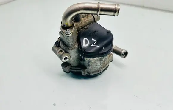 Volkswagen PASSAT B8 EGR valve 04L131501R