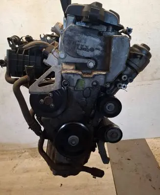 Volkswagen Golf V Engine 03C109211 CAXA