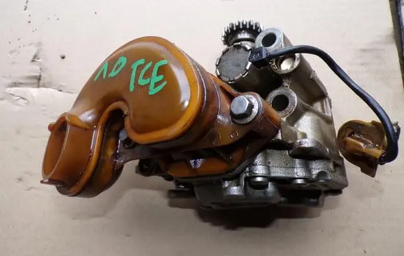Renault Captur Oil pump 150107908R