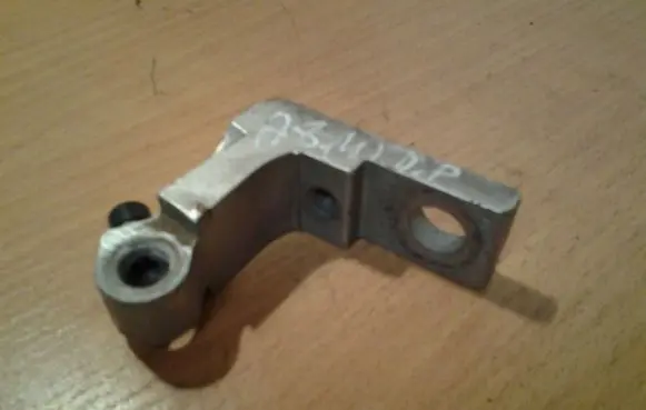 Audi A8 S8 D3 4E Front door upper hinge XS42104