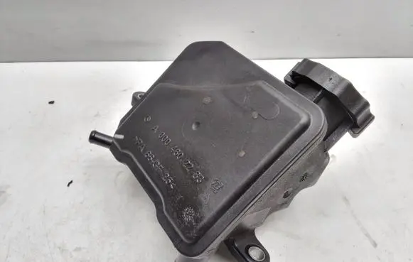 Mercedes-Benz E A207 Power steering fluid tank/reservoir A0004602283