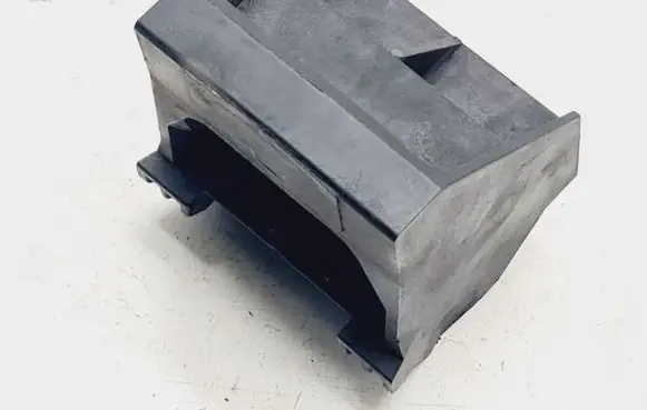 BMW 5 E60 E61 Radiator mount bracket 17117542517