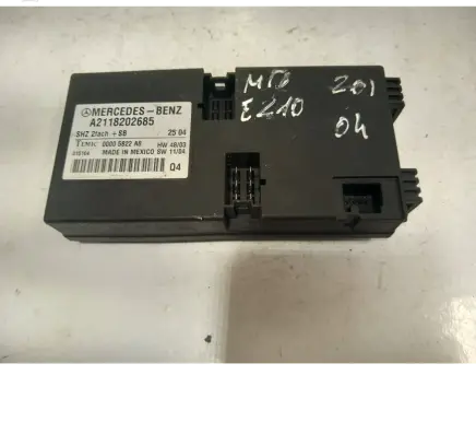 Mercedes-Benz E W211 Seat control module A2118202685