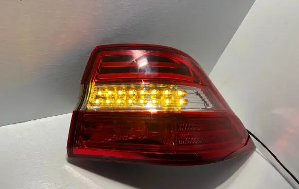 Mercedes-Benz ML W166 Rear/tail lights A1669063201