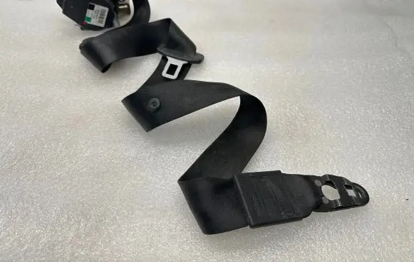 Audi A6 S6 C6 4F Front seatbelt 4F0857706A