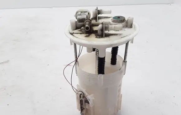 Renault Kangoo I In-tank fuel pump 8200957885