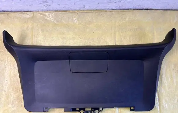 Mercedes-Benz B W245 Tailgate trim A1697400270