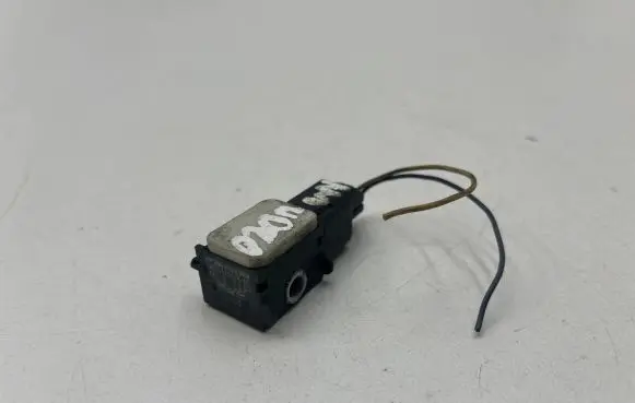 Ford Mondeo Mk III Airbag deployment crash/impact sensor 3M5T14B006AD 070509