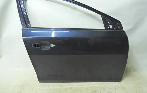 Volvo V40 Front door