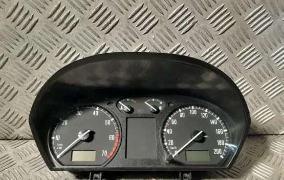 Skoda Fabia Mk1 (6Y) Speedometer (instrument cluster) 6Y0920860M