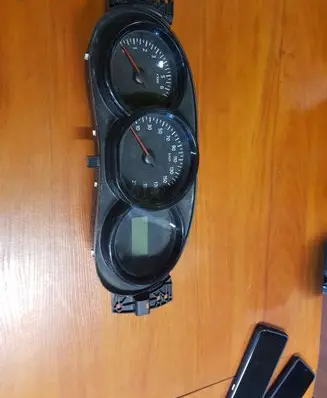 Dacia Sandero Speedometer (instrument cluster)