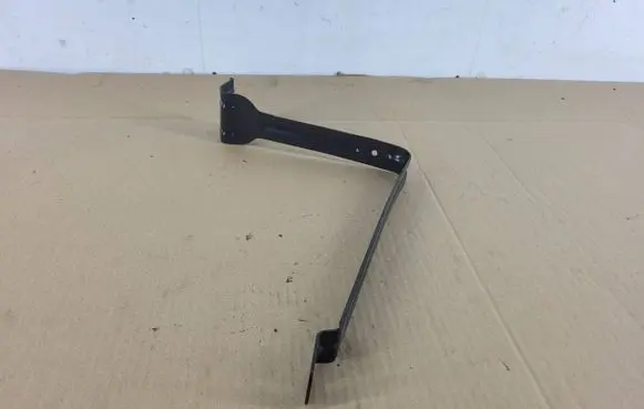 Battery bracket
